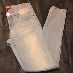 Skinny jeans